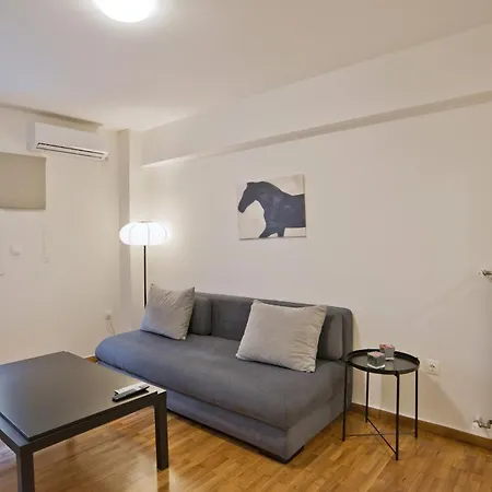 Kallimarmaro Cozy Retreat * Athens